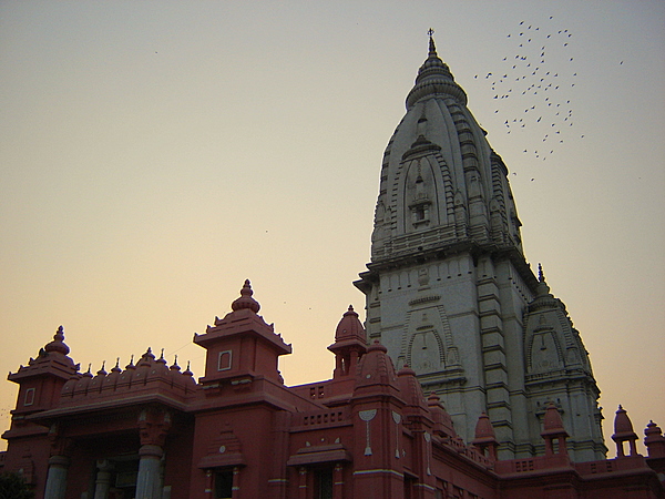 New Vishwanath Temple